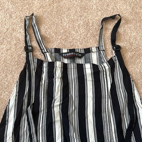 Jumpsuit - Picture 2 of 8